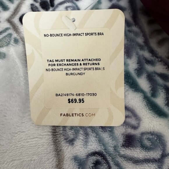 Fabletics NWT Sports Bra - Picture 3 of 3